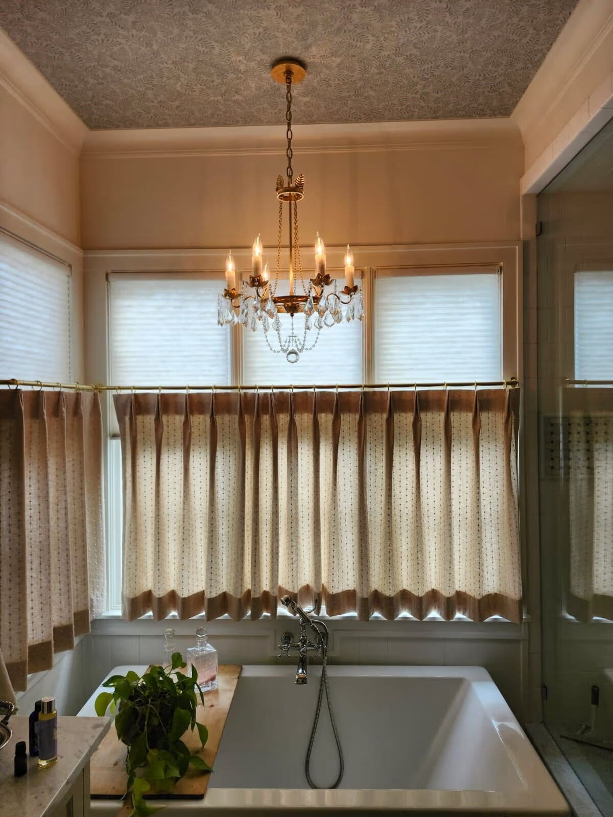 Chandelier Installation Creates Luxury Vibe in Bathroom